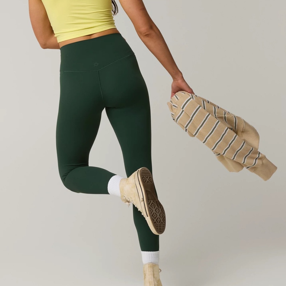 Aerie Real Me Xtra High Waisted Leggings in Mystical Green